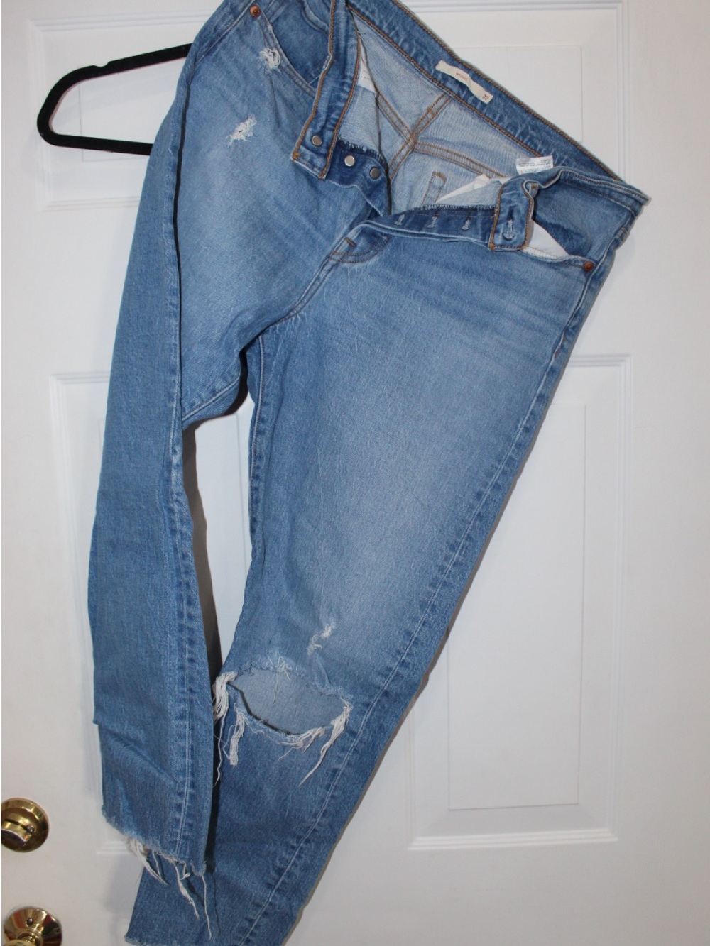 Levi's wedgie Light Blue Distressed Straight-Leg Jeans